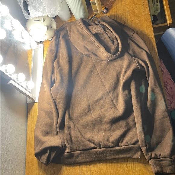 Brown Hoodie with Chicago 23 USA Print - Picture 2 of 3